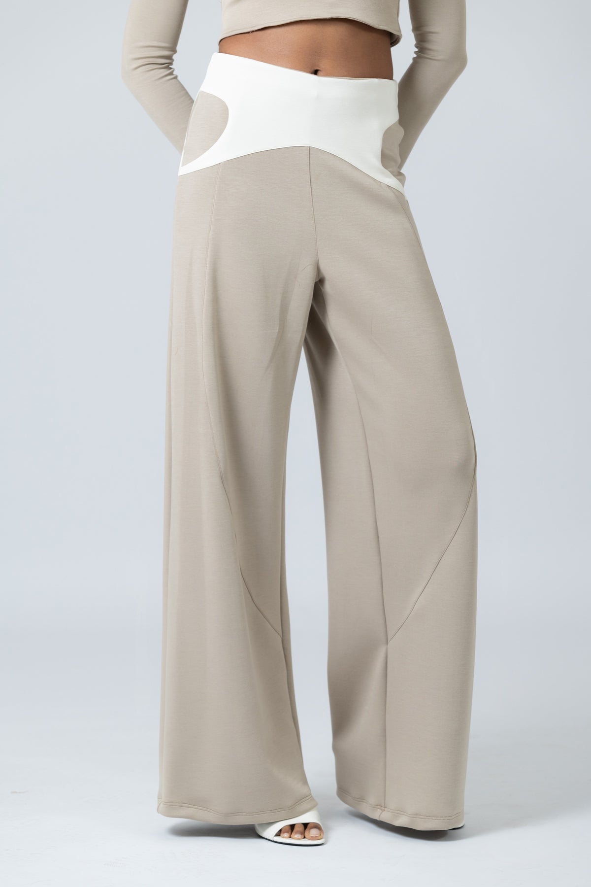 Arena Wide Leg Jogger
