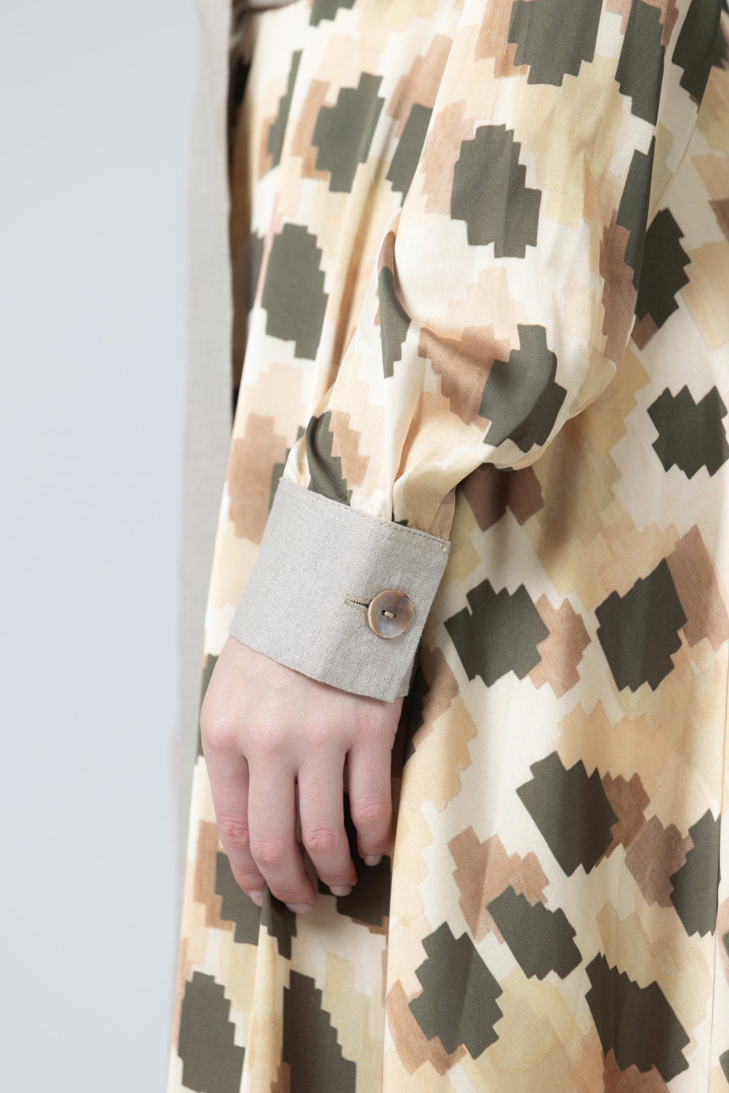 Horizonte Belted Blouse