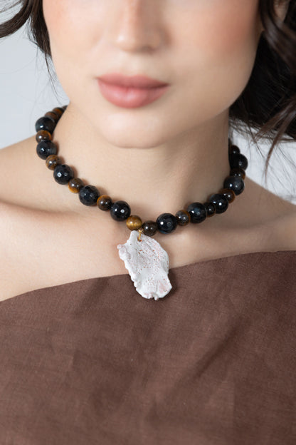 Media Concha chocker