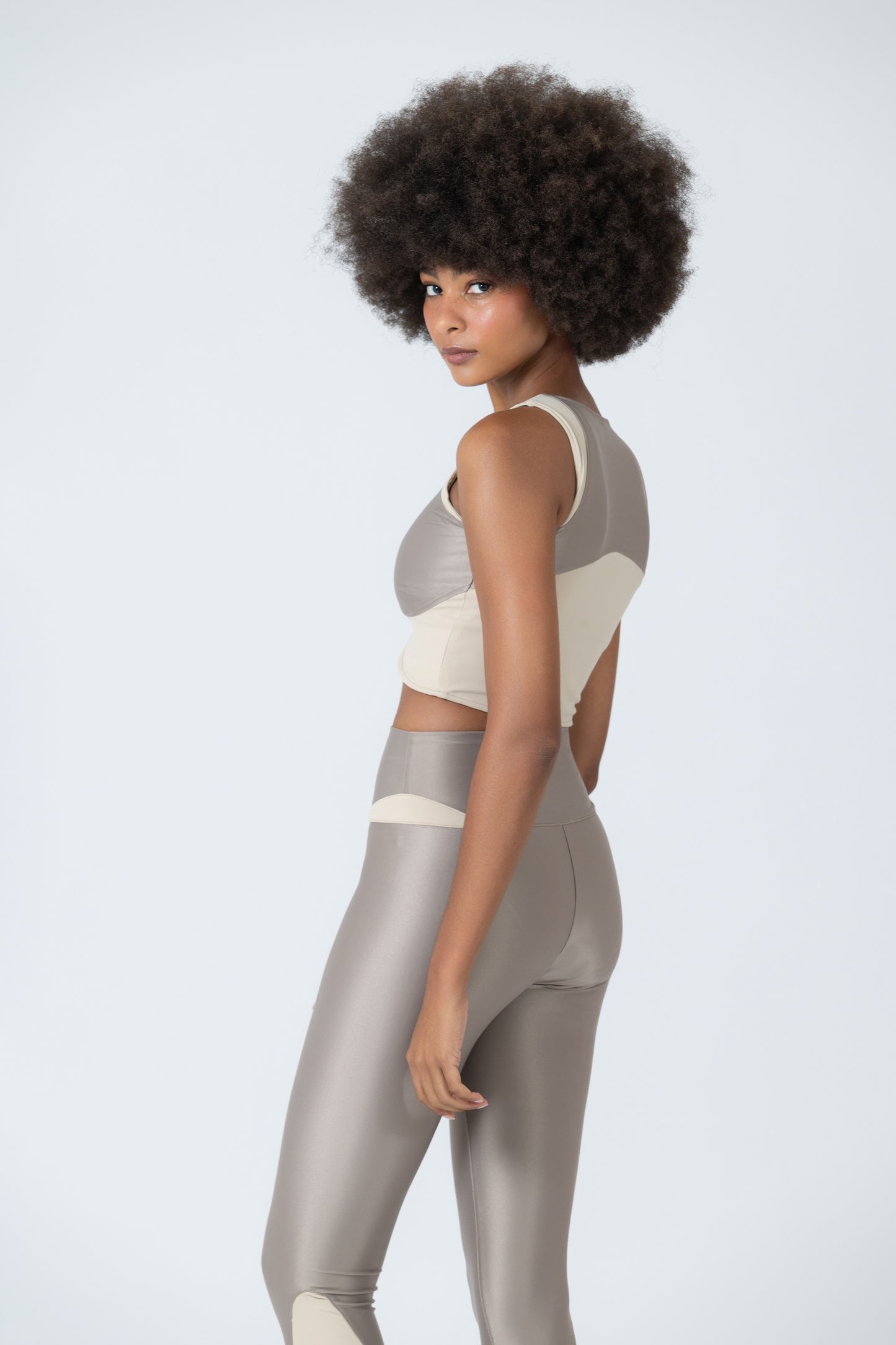 Perla High Waisted Legging