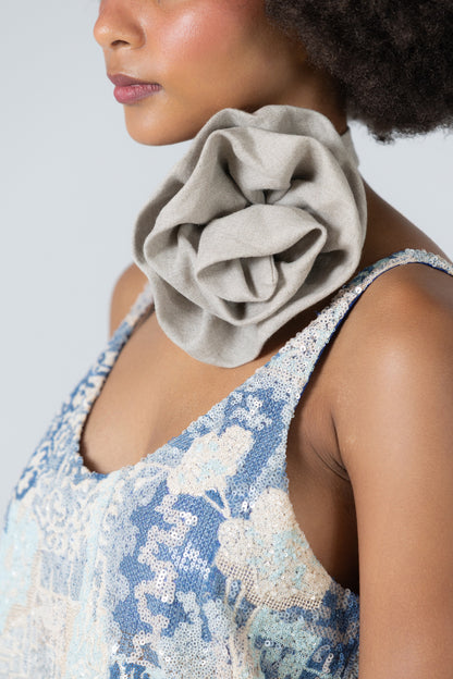Orilla Accent Flower