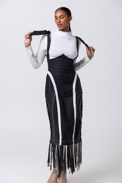 Skeleton Skirt in Black