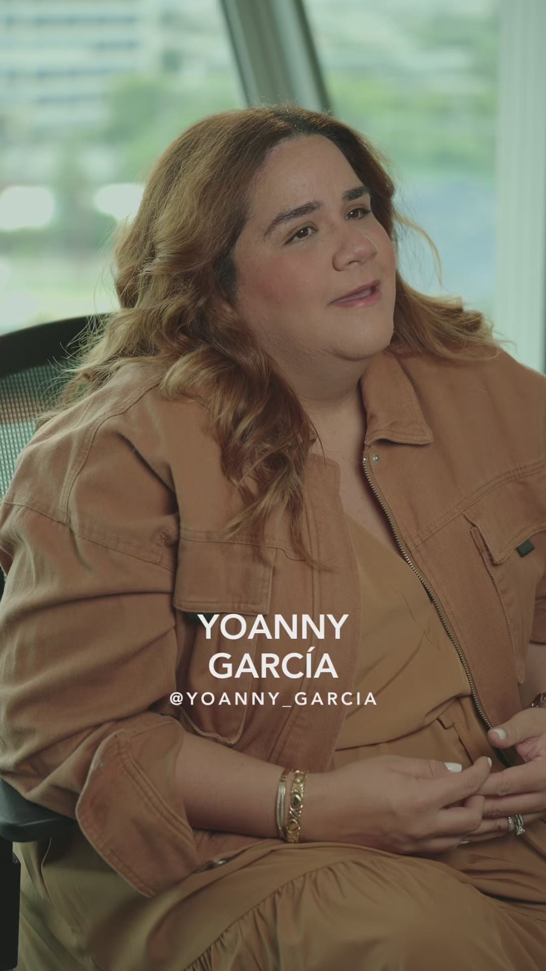 Cargar video: 