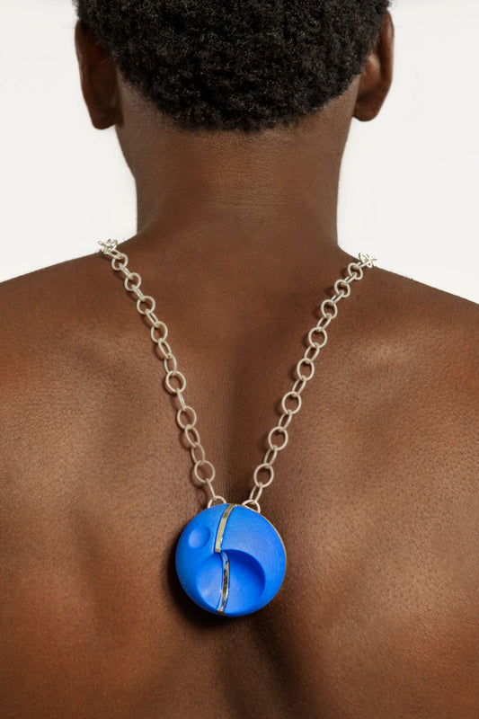 Huritá Mita Maxi Charm w/ Chain